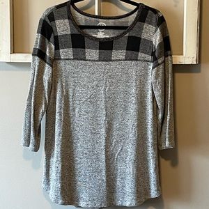 Maurices top